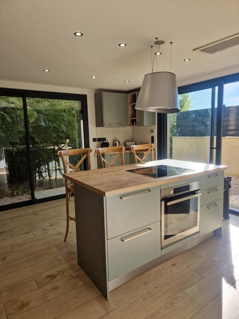 Magnifique villa contemporaine vue mer&montagne Saint-Paul-de-Vence Extérieur photo